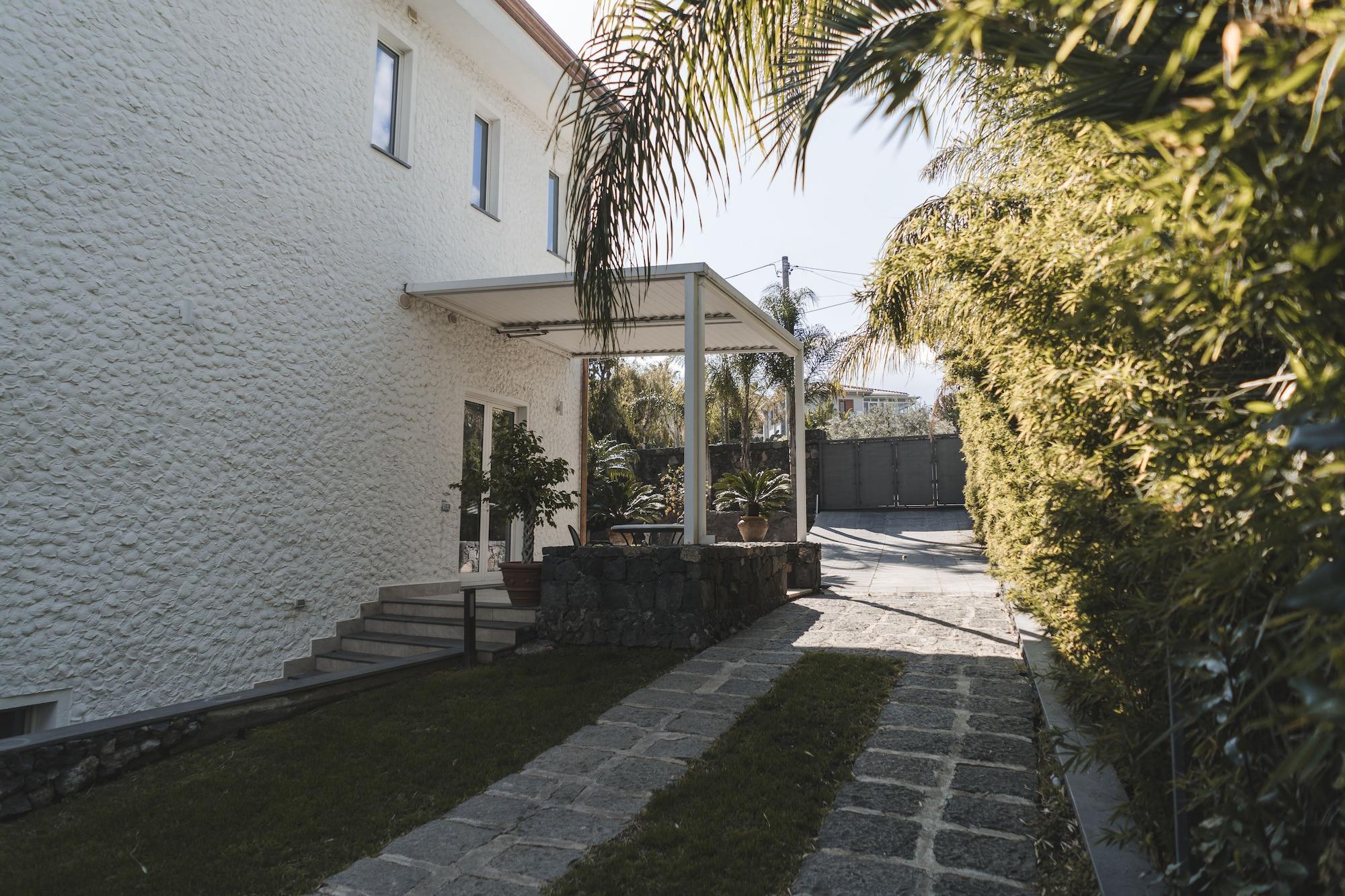 Sicilia'S Art Hotel & Spa Aci Trezza Bagian luar foto