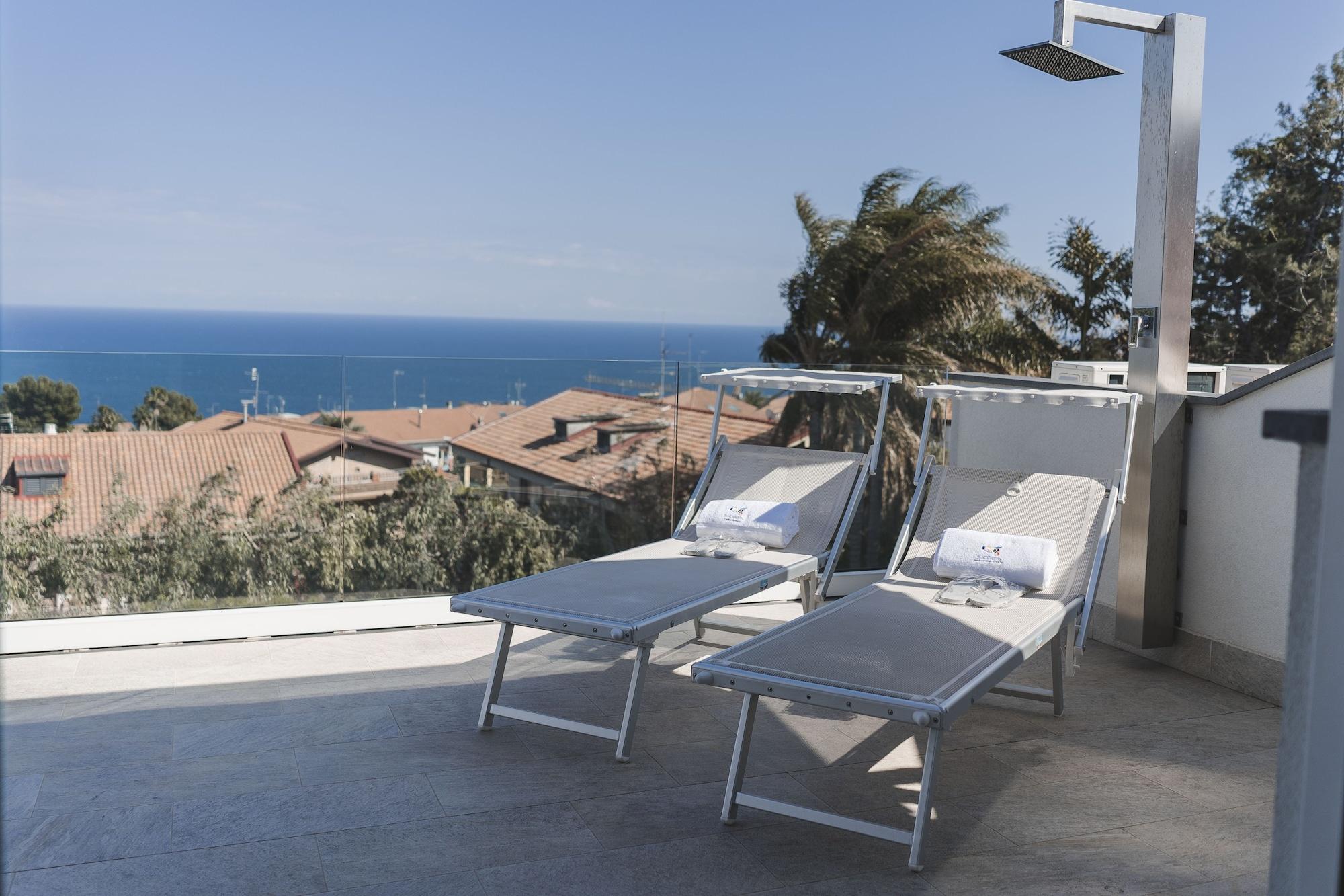 Sicilia'S Art Hotel & Spa Aci Trezza Bagian luar foto