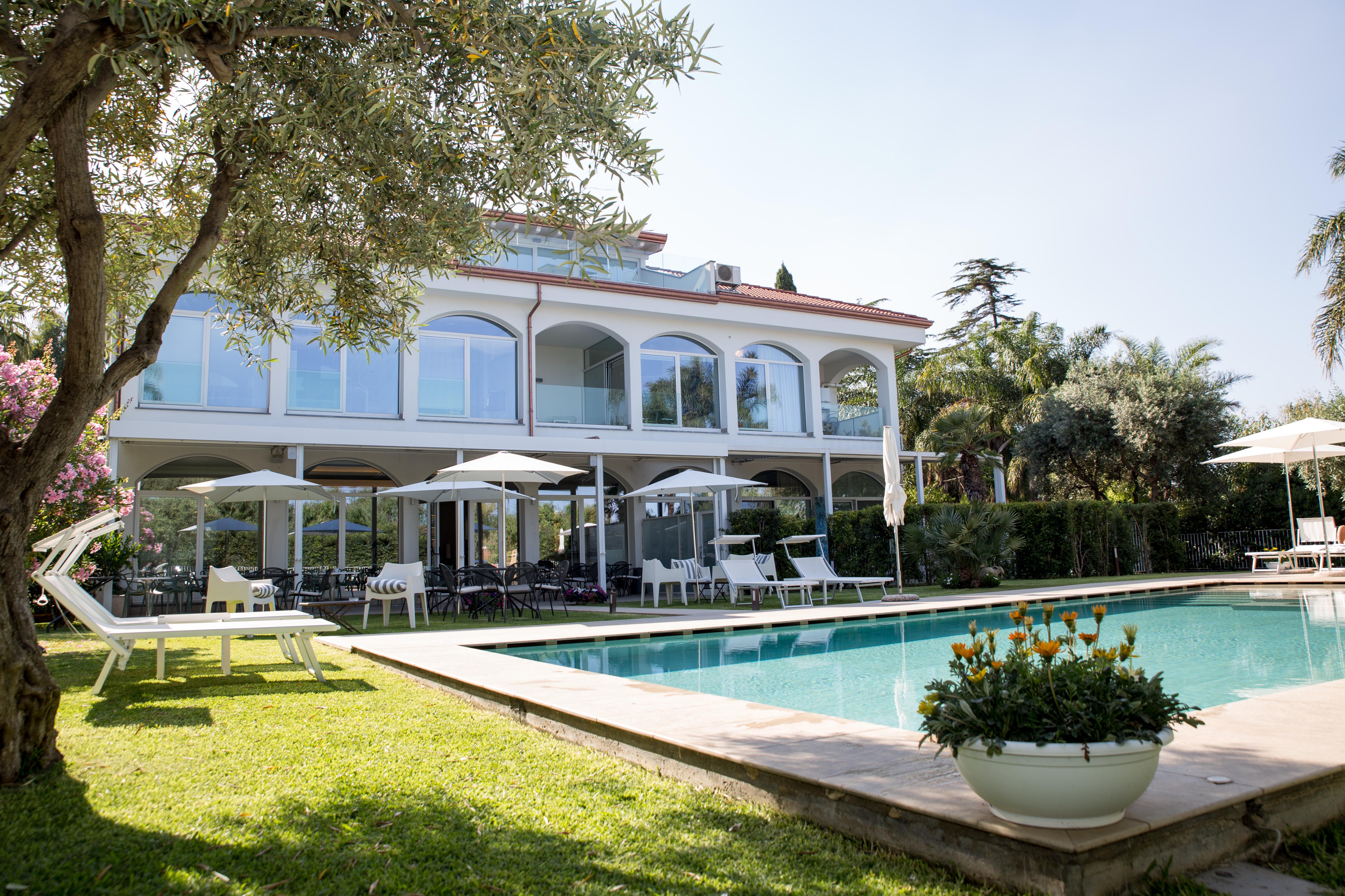 Sicilia'S Art Hotel & Spa Aci Trezza Bagian luar foto