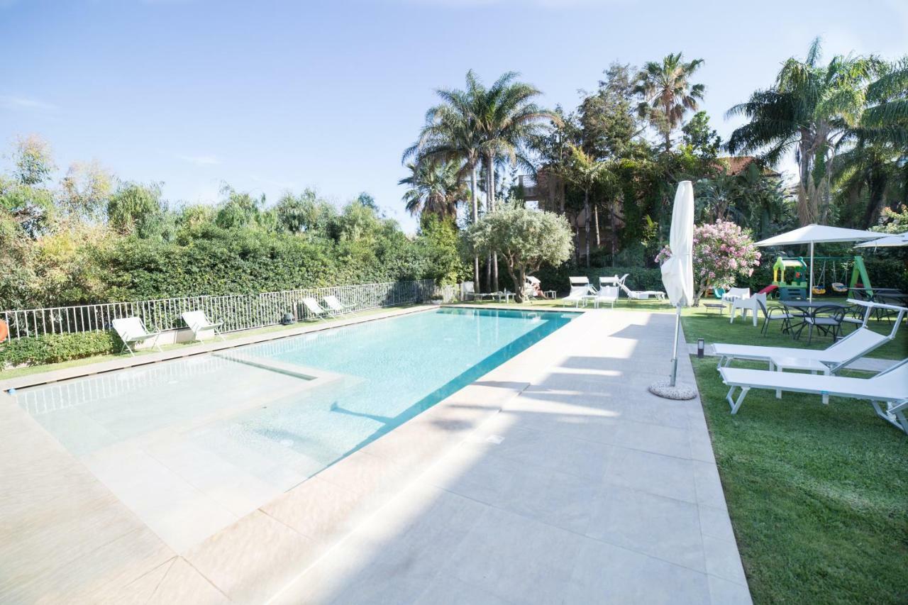 Sicilia'S Art Hotel & Spa Aci Trezza Bagian luar foto